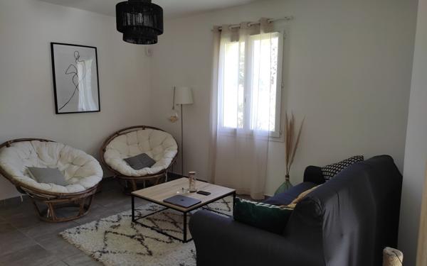 Maison à vendre    4 pièces •  Carpentras