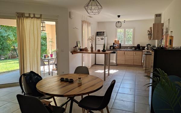 Maison à vendre    4 pièces •  Carpentras