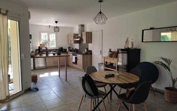 Maison à vendre    4 pièces •  Carpentras