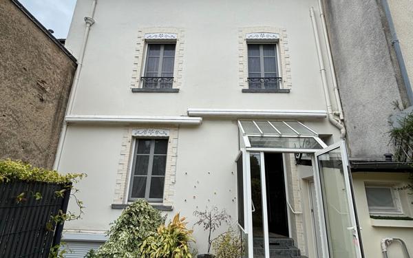 Maison à vendre    3 pièces • 143,03 m2 Châteaubriant