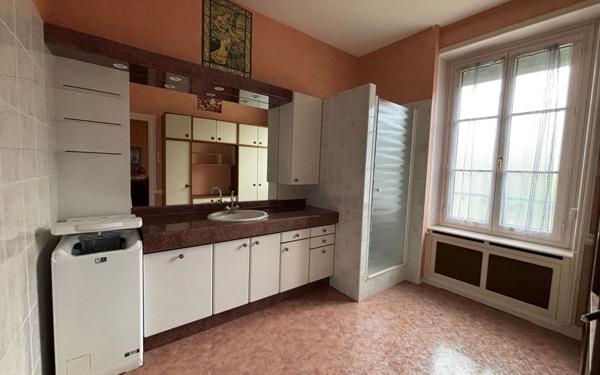 Maison à vendre    3 pièces • 143,03 m2 Châteaubriant