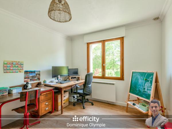 Maison
         6 pièces
        - 155 m² Exclusivité