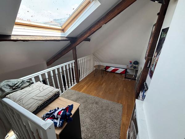 Exclusivité ERA VIGNON IMMOBILIER - Superbe duplex 3 pièces dernier étage en hyper centre de Saint Quentin