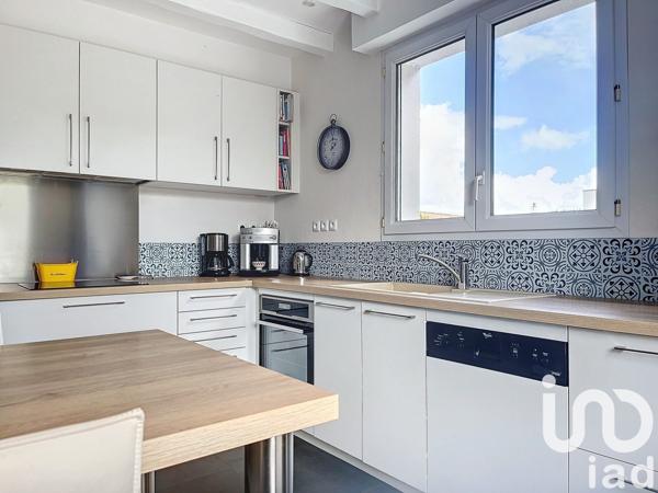 Maison traditionnelle 5 pièces de 123 m² à Charron (17230)