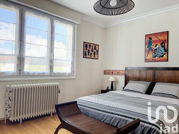 Maison traditionnelle 5 pièces de 123 m² à Charron (17230)