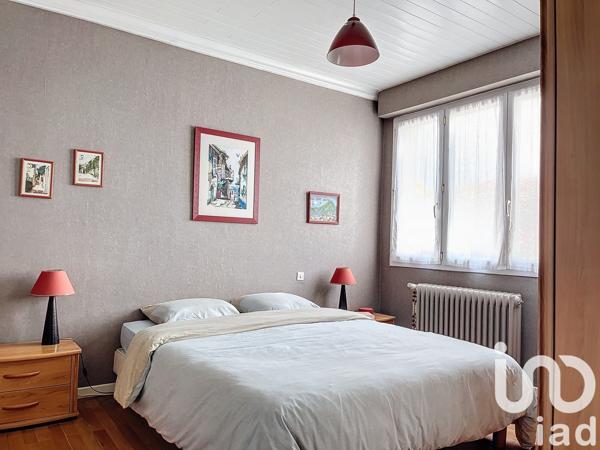 Maison traditionnelle 5 pièces de 123 m² à Charron (17230)