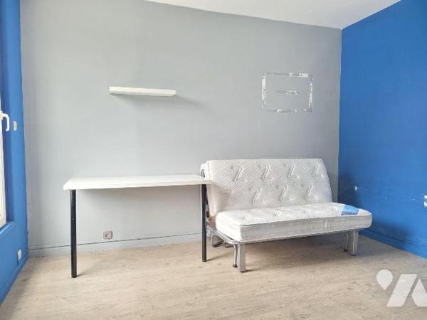 Appartement à Vendre à Calais (62100) en Pas-de-Calais (62)

Cet appartement de 80.28 m² se s...