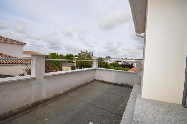 Maison trois chambres terrain de 612m²