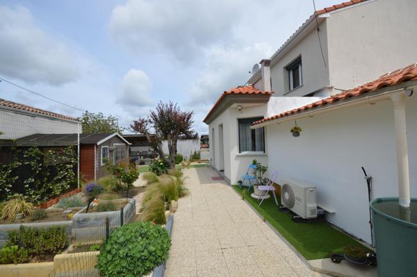 Maison trois chambres terrain de 612m²