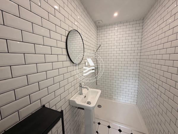 Maison contemporaine de plain pied en centre bourg