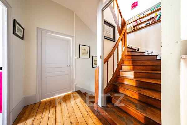 Maison vigneronne 198 m2 - 5 chambres - cave voûtée -vue vignes - Bourgogne