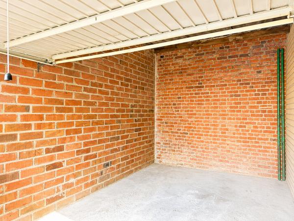 Maison
         4 pièces
        - 80 m² Exclusivité 229 000 € *