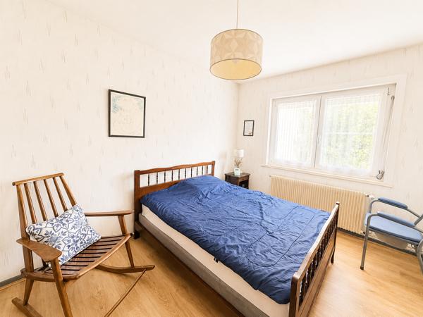 Maison
         4 pièces
        - 80 m² Exclusivité 229 000 € *