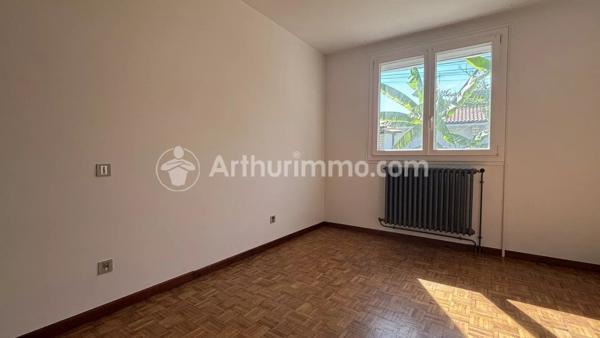 Vente                                                      Maison
                        
                     10 pièces                      194 m2                     à L'Union