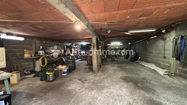 Vente                                                      Maison
                        
                     10 pièces                      194 m2                     à L'Union