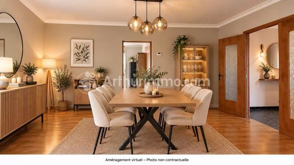 Vente                                                      Maison
                        
                     10 pièces                      194 m2                     à L'Union