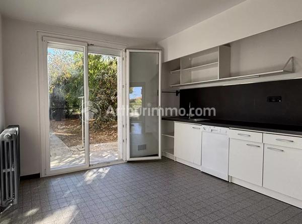 Vente                                                      Maison
                        
                     10 pièces                      194 m2                     à L'Union
