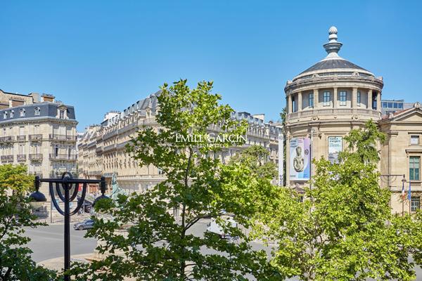À vendre - Appartement - Paris 75016 - Place D'Iéna - 6 pièces