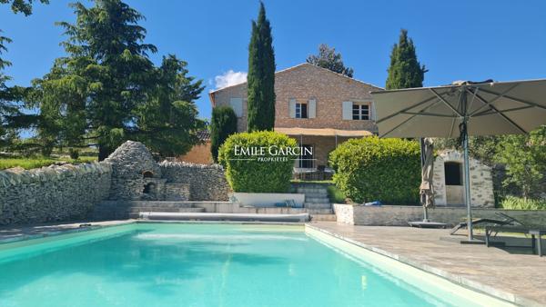 A vendre - domaine d'exception de 20 hectares - Parc du Luberon