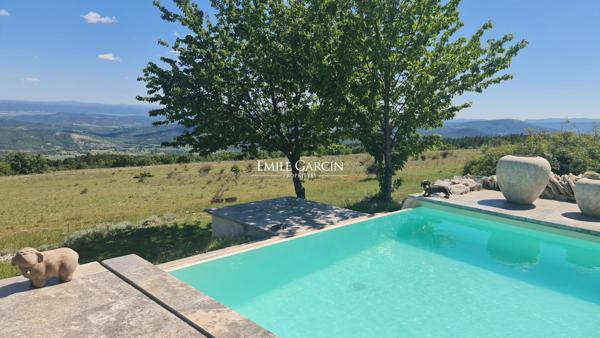A vendre - domaine d'exception de 20 hectares - Parc du Luberon