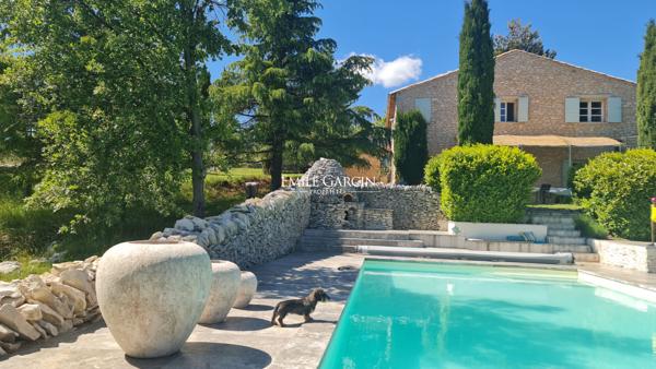 A vendre - domaine d'exception de 20 hectares - Parc du Luberon