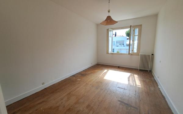 Maison à vendre    5 pièces •  Royan