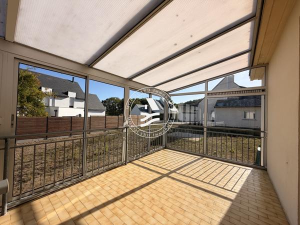 BADEN. Mocquard immobilier. Venez découvrir cette agréable maison offrant un emplacement privilégié.