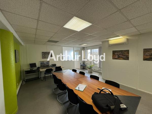 GARE TGV BUREAUX A LOUER 95 M² ou 190 M² 4 PARKINGS