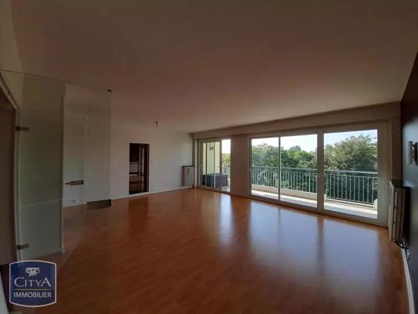 Appartement à louer 5 pièces 108.5m²