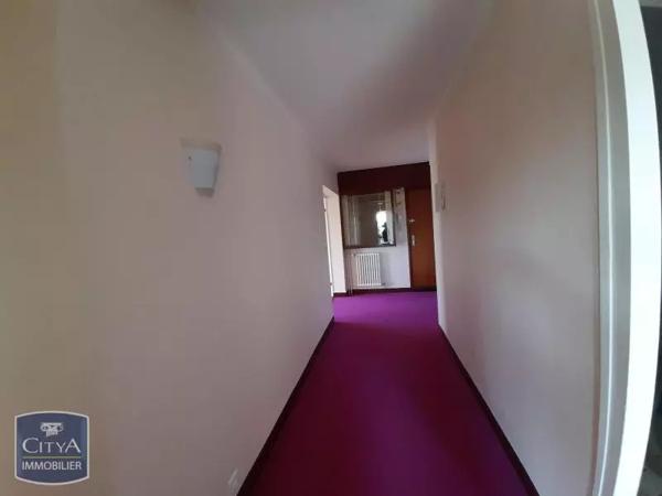 Appartement à louer 5 pièces 108.5m²