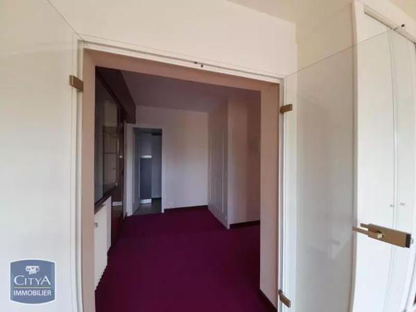 Appartement à louer 5 pièces 108.5m²
