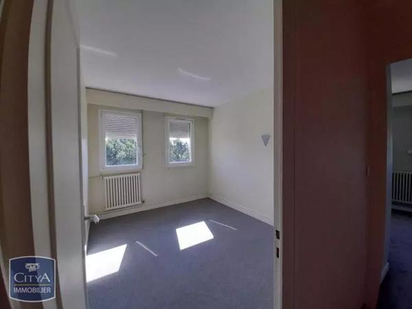 Appartement à louer 5 pièces 108.5m²