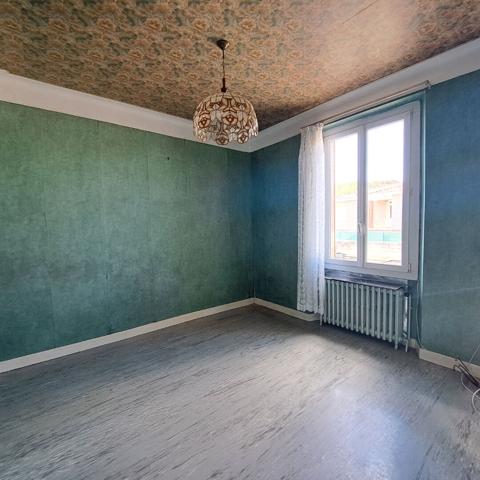 A VENDRE MAISON LAVELANET AVEC JARDIN ET GARAGE