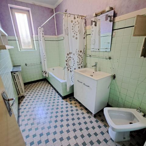 A VENDRE MAISON LAVELANET AVEC JARDIN ET GARAGE