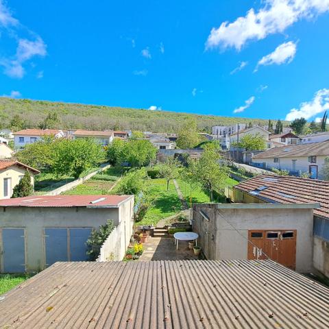 A VENDRE MAISON LAVELANET AVEC JARDIN ET GARAGE