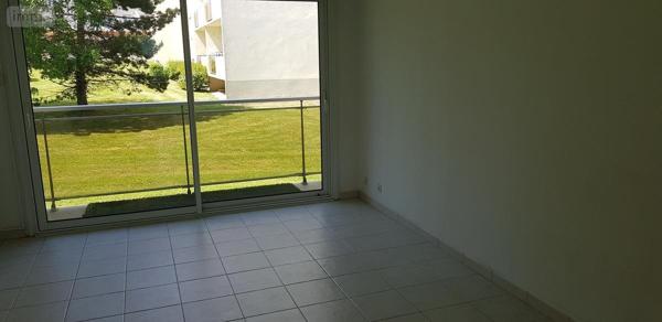 Appartement à louer à Ploemeur dans le Morbihan (56270), ref : 56082-L64   
Bourg