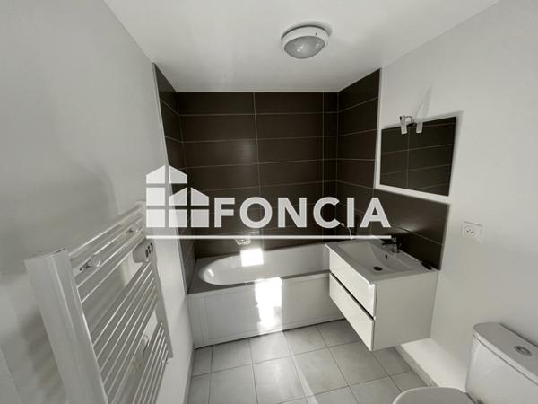 Location Appartement 2 pièces 37.88 m² - 40 RUE CHAUME Manosque 04100