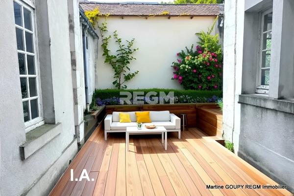 Orléans (45000) ORLEANS (45) – Centre / Cathédrale – Foncier sur 3 niveaux 360 m² /sol - Investisseurs