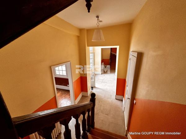 Orléans (45000) ORLEANS (45) – Centre / Cathédrale – Foncier sur 3 niveaux 360 m² /sol - Investisseurs