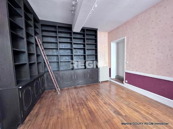 Orléans (45000) ORLEANS (45) – Centre / Cathédrale – Foncier sur 3 niveaux 360 m² /sol - Investisseurs