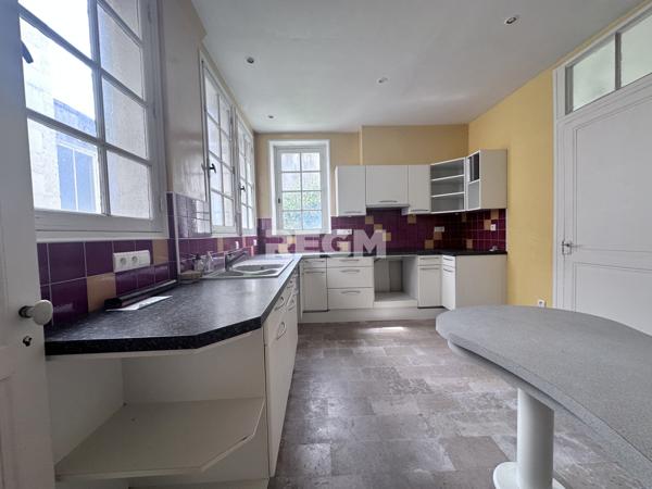 Orléans (45000) ORLEANS (45) – Centre / Cathédrale – Foncier sur 3 niveaux 360 m² /sol - Investisseurs