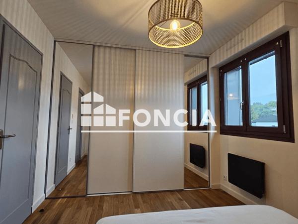 Location Appartement meublé 2 pièces 46.1 m² - 14 RUE JEAN JACQUES ROUSSEAU Aix Les Bains 73100