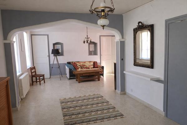 Maison trois chambres proche centre ville Breteuil