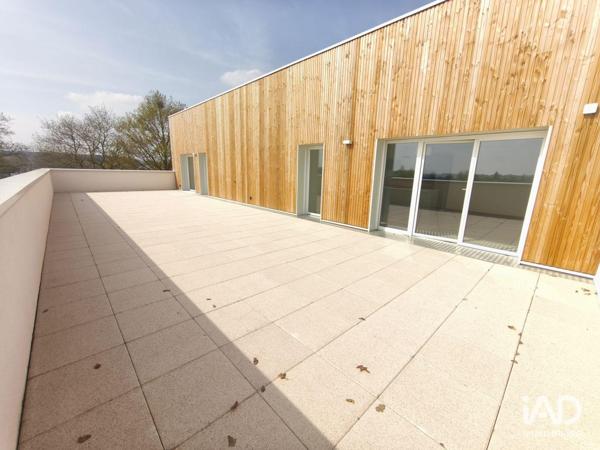 Location appartement 3 pièces 81 m² L'Huisserie