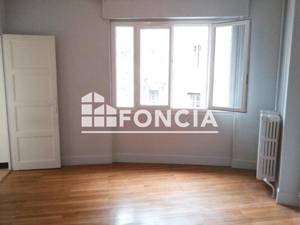 Location Appartement 5 pièces 112.3 m² - 1 RUE CHARLES TESTOUD Grenoble 38000