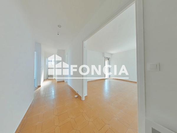 Location Appartement 3 pièces 75.39 m² - 74 ALLEE DES ARTS GRAPHIQUES St Laurent Du Var 06700