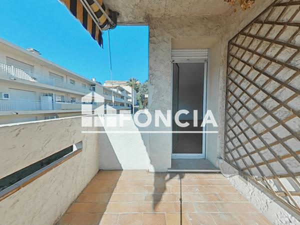 Location Appartement 3 pièces 75.39 m² - 74 ALLEE DES ARTS GRAPHIQUES St Laurent Du Var 06700