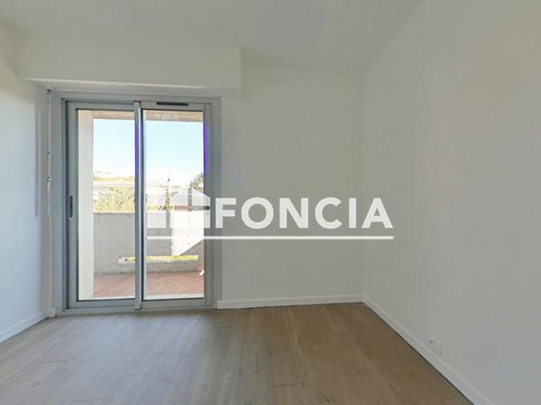 Location Appartement 3 pièces 75.39 m² - 74 ALLEE DES ARTS GRAPHIQUES St Laurent Du Var 06700