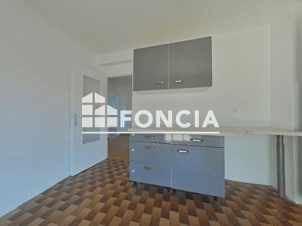Location Appartement 3 pièces 75.39 m² - 74 ALLEE DES ARTS GRAPHIQUES St Laurent Du Var 06700
