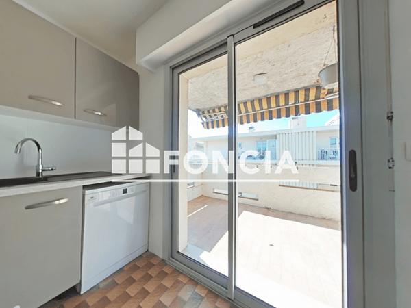 Location Appartement 3 pièces 75.39 m² - 74 ALLEE DES ARTS GRAPHIQUES St Laurent Du Var 06700